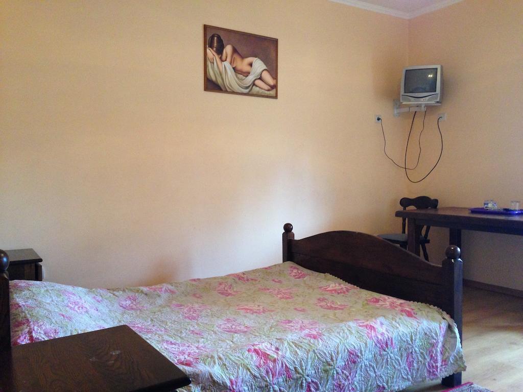 Formula Plus Motel Loetsk Kamer foto