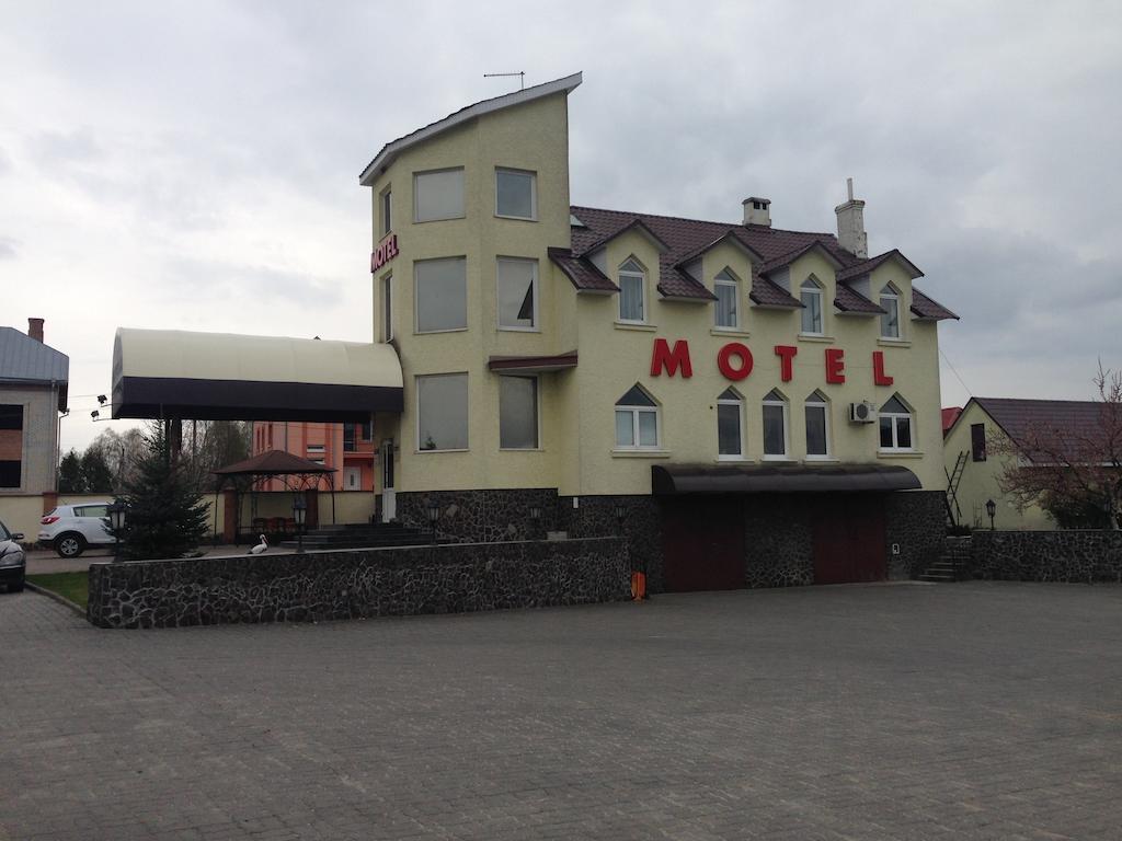 Formula Plus Motel Loetsk Buitenkant foto